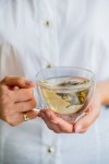 Herbata biała - Dilmah Real White Tea Ceylon Silver Tips [10x2g] - Prawdziwa biała cejlońska herbata.    10 stożkowych torebek ekspresowych 2g z zawieszką 4