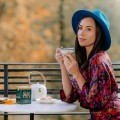 Herbata zielona z dodatkami ekspresowa w puszce - Dilmah 85 Reserve Ceylon Green Tea With Mint [20x2g]  - Cejlońska zielona herbata z dodatkiem liści mięty i olejku miętowego - 20 stożkowych torebek ekspresowych 2g z zawieszką w puszce 6