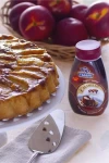 Sosy do deserów i lodów - Fabbri Minitopping Caramello / Caramel [225g] - Kremowy sos karmelowy polewa kalmelowa 225g / 165ml - 6 - Peach and amaretti upside-down cake